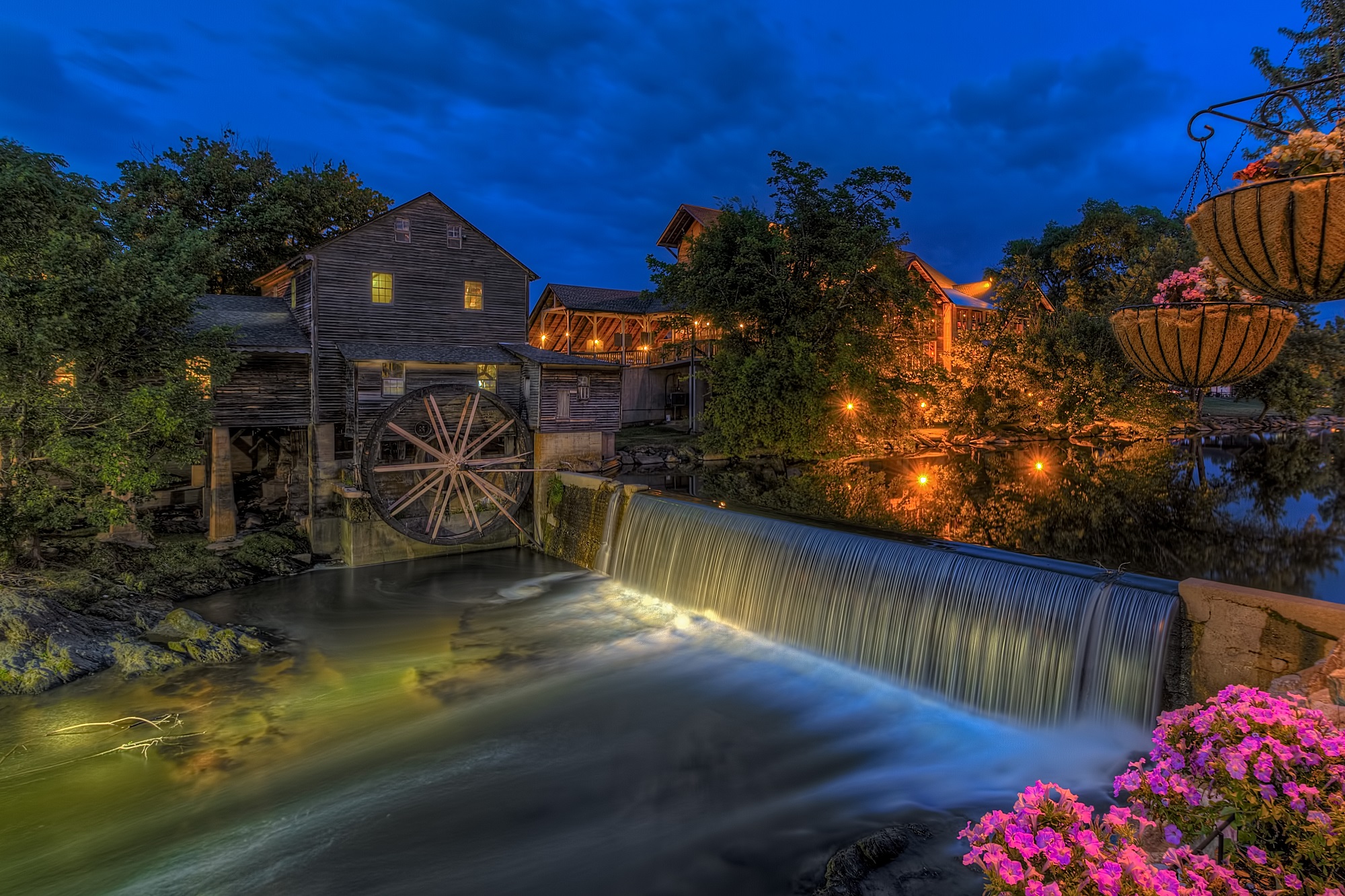 Pigeon Forge, TN Official Chamber of Commerce | Things to Do in Pigeon