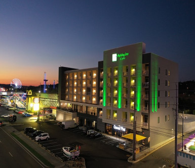 Holiday Inn & Suites-Pigeon Forge Convention Center
