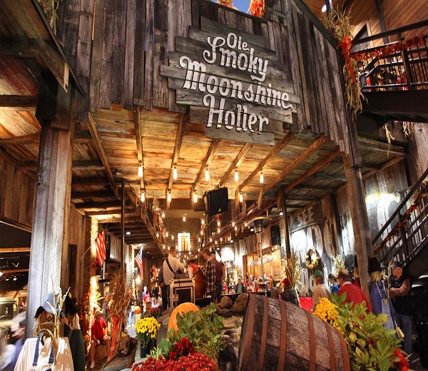 Live Music at Ole Smoky Distillery Holler